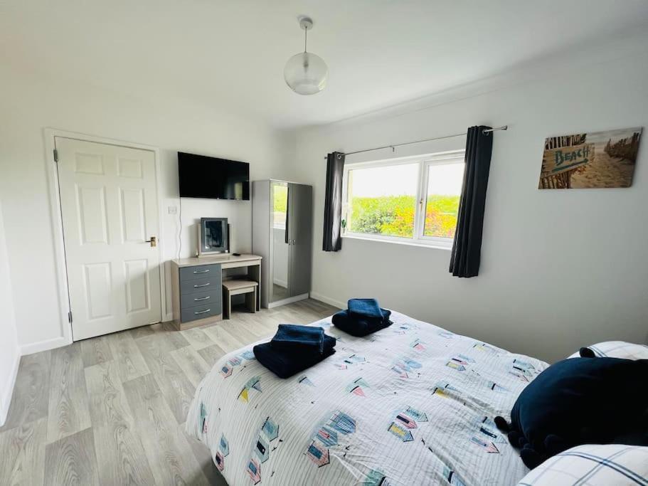 סנט קלירס 2 Bedroom Holiday Home In The Heart Of West Wales מראה חיצוני תמונה