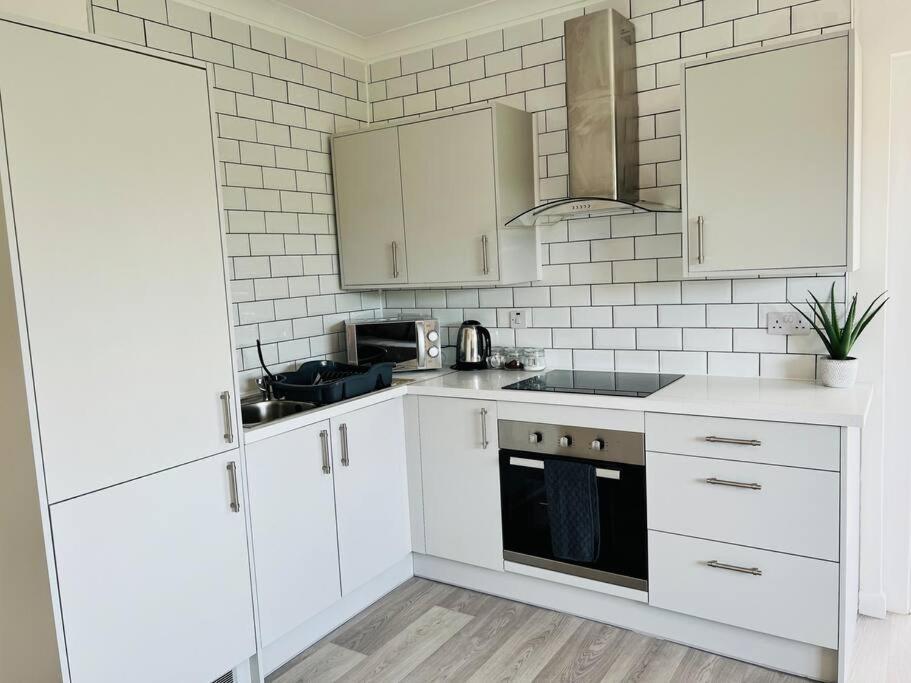 סנט קלירס 2 Bedroom Holiday Home In The Heart Of West Wales מראה חיצוני תמונה