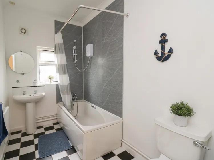 סנט קלירס 2 Bedroom Holiday Home In The Heart Of West Wales מראה חיצוני תמונה