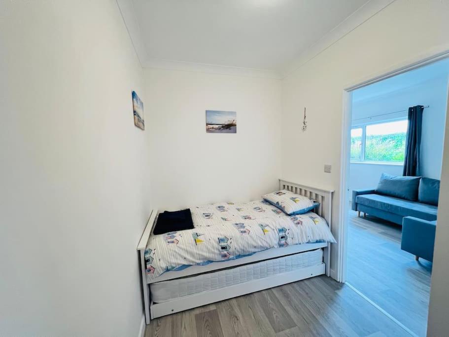 סנט קלירס 2 Bedroom Holiday Home In The Heart Of West Wales מראה חיצוני תמונה