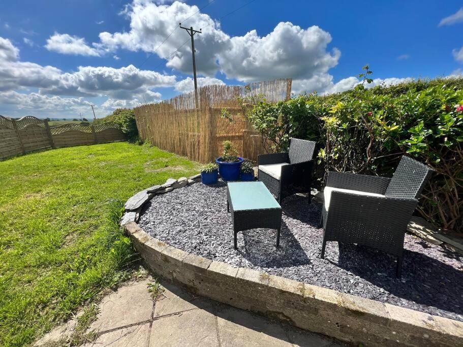 סנט קלירס 2 Bedroom Holiday Home In The Heart Of West Wales מראה חיצוני תמונה